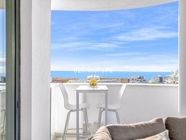 Apartamento en venta en Fuengirola, El Higuerón. Apartamentos.