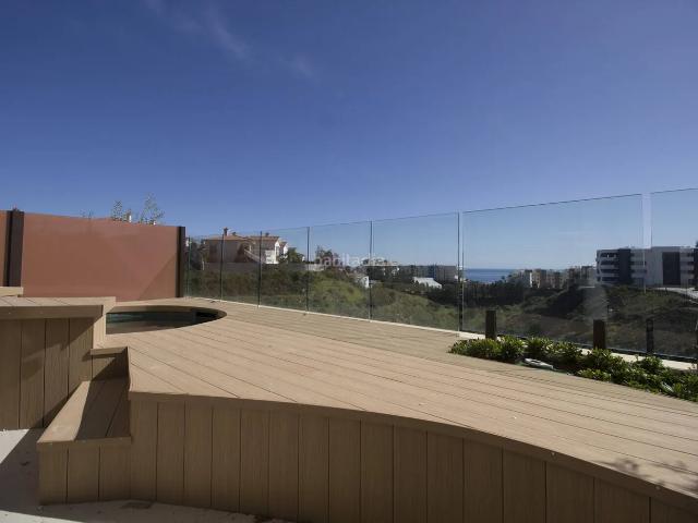 Apartamento en venta en Fuengirola, El Higuerón. Apartamentos.