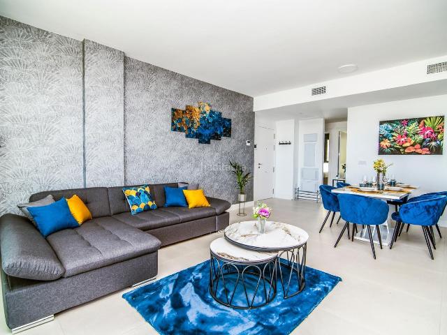 Apartamento en venta en Fuengirola, El Higuerón. LUJO. Apartamentos.