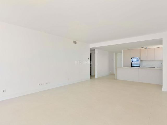 Apartamento en venta en Fuengirola, El Higuerón. Luminoso y espacioso apartamento orientado al sur situado en la zona de El Higuerón, Fuengirola. Apartamentos.