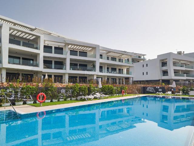 Apartamento en venta en Fuengirola, Las Gaviotas Carvajal. Apartamentos.