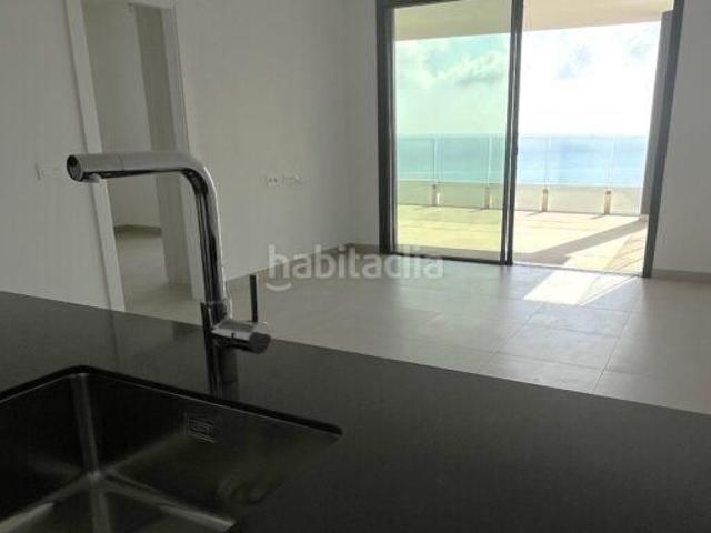 Apartamento en venta en Fuengirola, Las Gaviotas Carvajal. OBRA NUEVA TERMINADA FRENTE AL MAR, LISTO PARA ENTRAR A VIVIR !. Apartamentos.