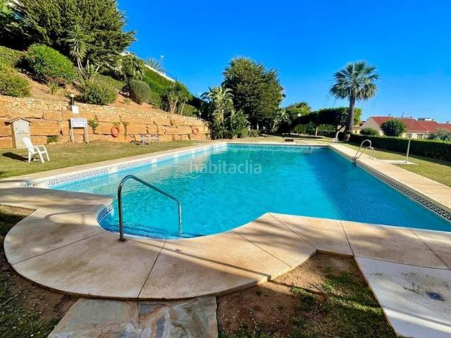 Apartamento en venta en Fuengirola, Los Pacos. Piso en venta en Los Pacos, Fuengirola 2 dormitorios, terraza, piscina y vistas al mar. Apartamentos.