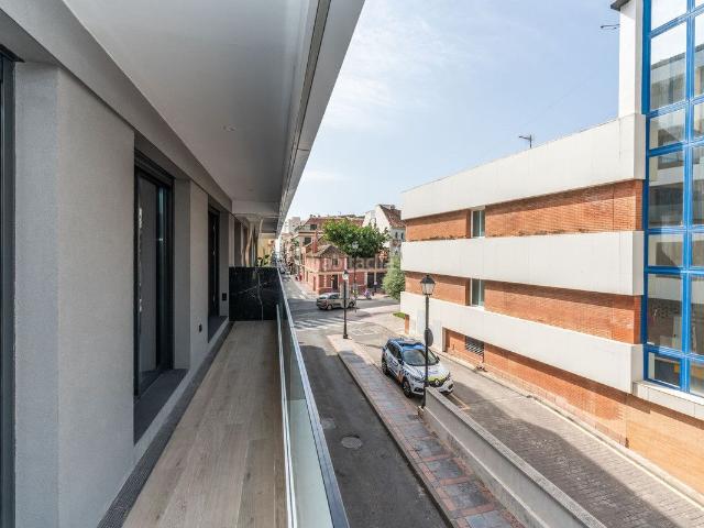 Apartamento en venta en Fuengirola, Puerto Deportivo. Apartamentos.