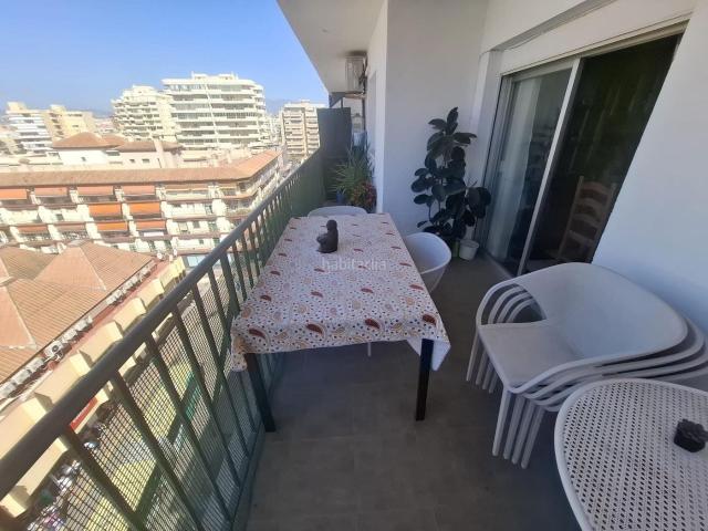 Apartamento en venta en Fuengirola, Puerto Deportivo. Piso en venta en Fuengirola de tres dormitorios a 250 metros de la playa. Apartamentos.