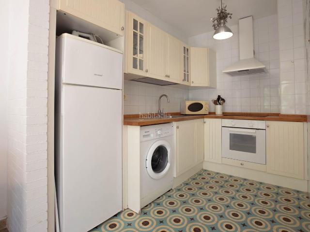 Apartamento en venta en Fuengirola, Playa de los Boliches. APARTAMENTO A 100 METROS DE LA PLAYA. Apartamentos.