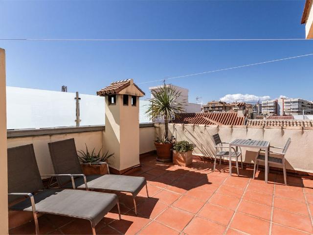Apartamento en venta en Fuengirola, Playa de los Boliches. Apartamento en Última Planta de 3 dormitorios en Los Boliches. Apartamentos.