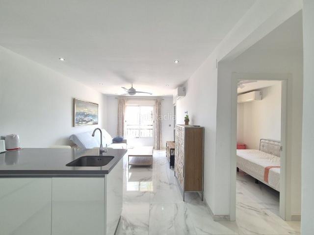 Apartamento en venta en Fuengirola, Playa de los Boliches. Apartamentos.