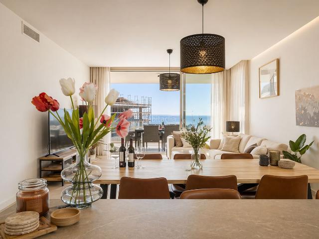Apartamento en venta en Fuengirola, Torreblanca del Sol. Elegancia Contemporánea en El Higuerón Un Refugio de Lujo y Vistas Infinitas al Mediterráneo. Apartamentos.