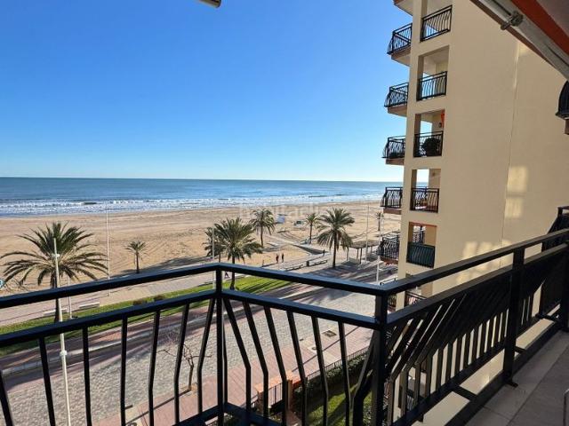 Apartamento en venta en Gandia, Playa de Gandía. APARTAMENTO EN 1º LINEA DE PLAYA DE GANDIA. Apartamentos.