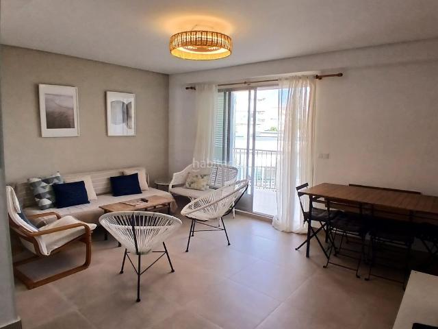Apartamento en venta en Gandia, Playa de Gandía. Exclusivo Apartamento Ducal en Primera Línea con Vistas al Mar. Apartamentos.