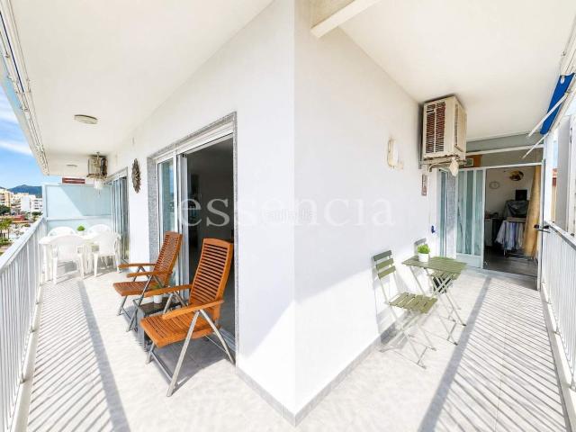 Apartamento en venta en Gandia, Playa de Gandía. FABULOSO APARTAMENTO REFORMADO EN PRIMERA LINEA DEL PUERTO DE GANDIA VISTAS AL MAR. Apartamentos.