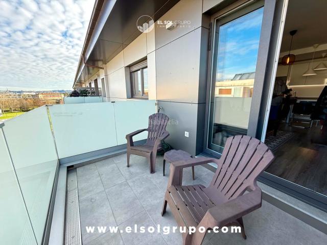 Apartamento en venta en Gijón, Viesques. ¡Apartamento con terraza, garaje y trastero frente al Parque Fluvial!. Apartamentos.