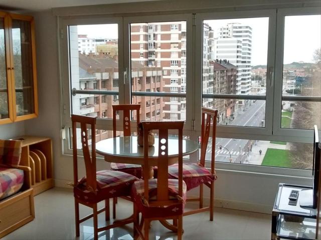 Apartamento en venta en Gijón, El Bibio Parque. Precioso apartamento frente al Parque Isabel y a 50m. de Playa San Lorenzo en Gijón, Asturias. Apartamentos.