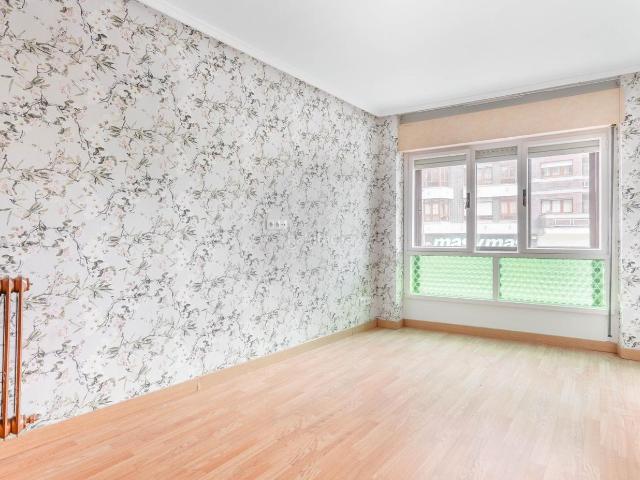 Apartamento en venta en Gijón, La Arena. PISO EN LA ARENA, A 600M DE LA PLAYA SAN LORENZO. Apartamentos.
