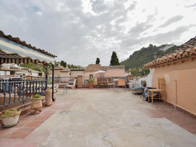 Apartamento en venta en Granada, Barrio de Albaicín. Se Venden 3 Apartamentos conjuntamente a los Pies de La Alhambra. Apartamentos.