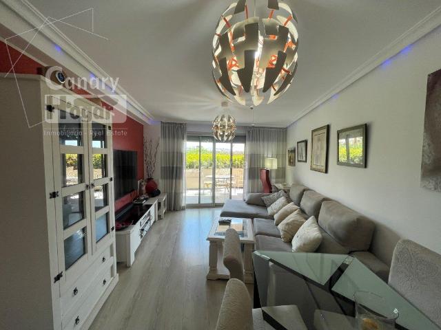 Apartamento en venta en Granadilla de Abona, Los Abrigos. Exclusivo apartamento reformado a un minuto de la playa en La Tejita. Apartamentos Granadilla de.