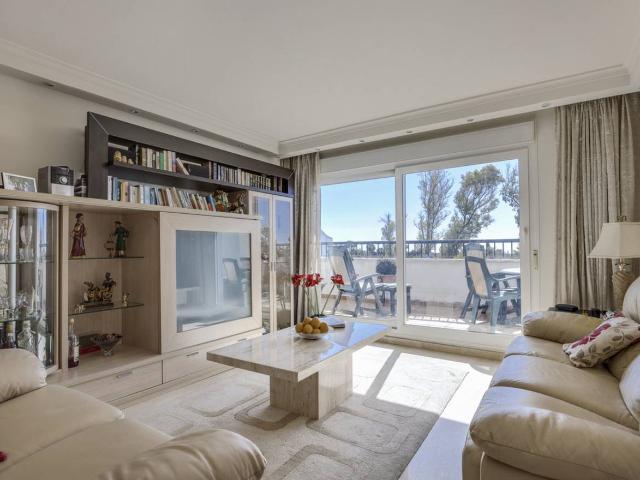 Apartamento en Venta en Guadalmina Baja