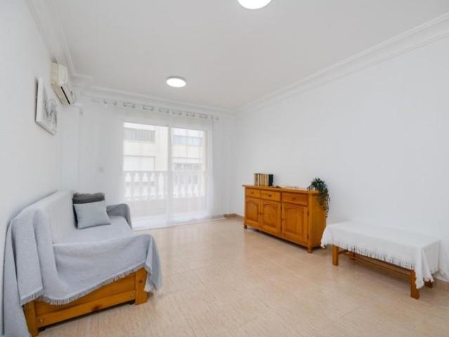 Apartamento en venta en Guardamar del Segura, CENTRO
