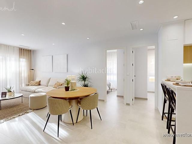 Apartamento en venta en Guardamar del Segura, El Raso. Áticos de 3 dormitorios, solárium privado y vistas panorámicas en El Raso, Guardamar. Apartamentos Guardamar del.
