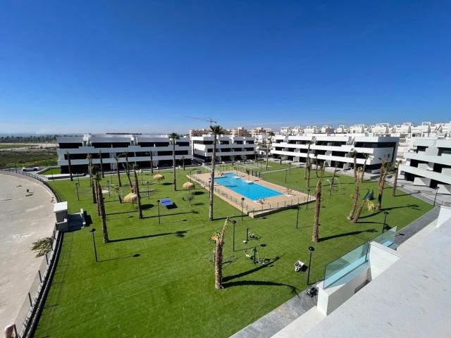 Apartamento en venta en Guardamar del Segura, El Raso. Apartamentos Guardamar del.