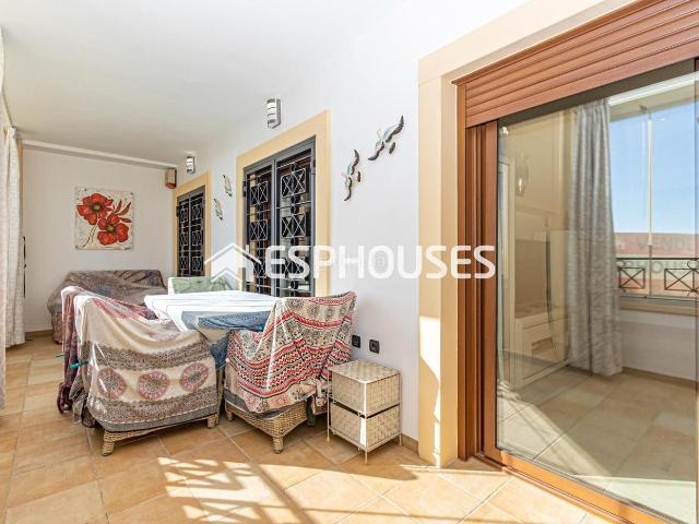 Apartamento en venta en Guardamar del Segura, Los Secanos. Apartamento con garaje en un residencial muy completo, con gimnasio, piscina de verano y de invierno y mucho mas!. Apartamentos Guardamar del.