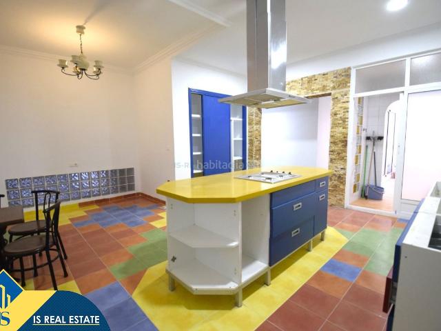Apartamento en venta en Guardamar del Segura, Las Viñas. Apartamento cerca del mar, en la provincia de Alicante, en la localidad de Guardamar del Segura. 2 habitaciones 153 m² 400 met.