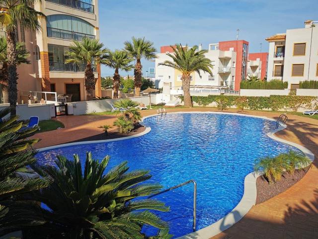 Apartamento en venta en Guardamar del Segura, Los Secanos. MAGnifico piso con systema SMART HOUSE. Apartamentos Guardamar del.