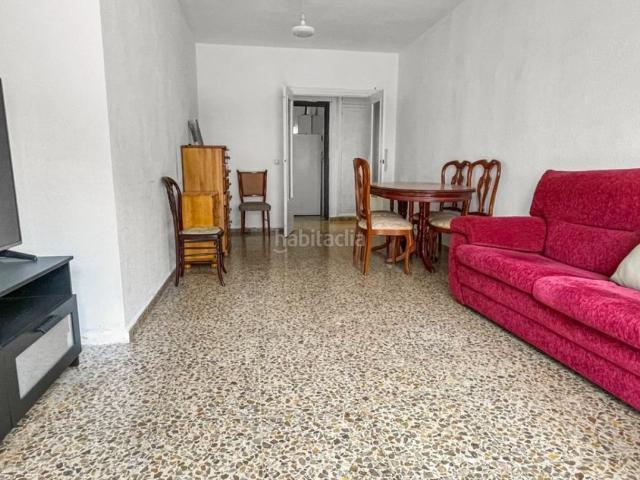 Apartamento en venta en Guardamar del Segura, Pueblo. Descubre este practiconbspapartamento en Guardamar del Segura situado en una de las ubicaciones más cotizadas de la Costa Blanca. Apartamentos.