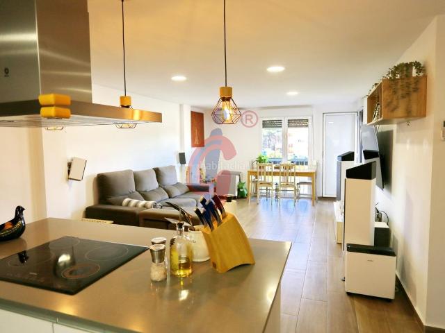 Apartamento en venta en Guardamar del Segura, Pueblo. Piso completamente reformado a 200 metros de la playa!. Apartamentos Guardamar del.