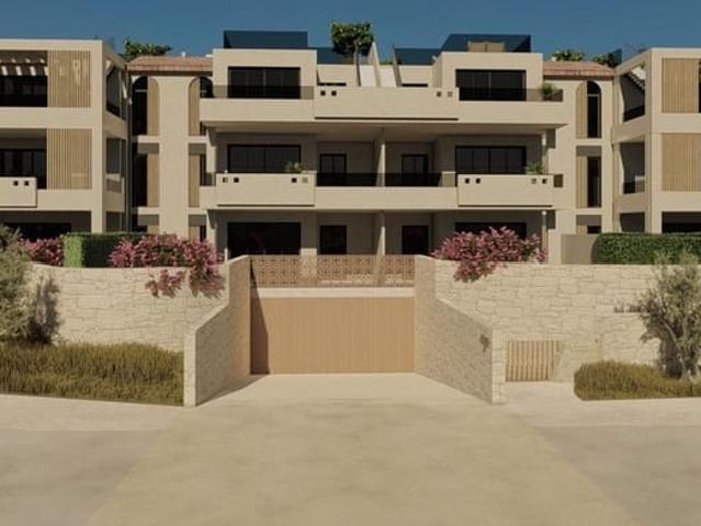 Apartamento en venta en Guaro, Málaga