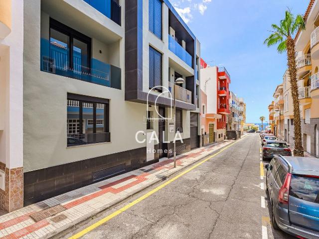 Apartamento en venta en Guía de Isora, Playa de San Juan. Apartamento Almendra Azul Playa San Juan. Apartamentos Guía de.