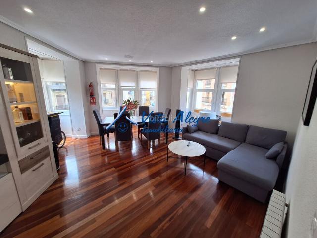 Apartamento en venta en Haro. FICHA 33116257 Apartamento en el casco histórico con ascensor y terrazas. Apartamentos.