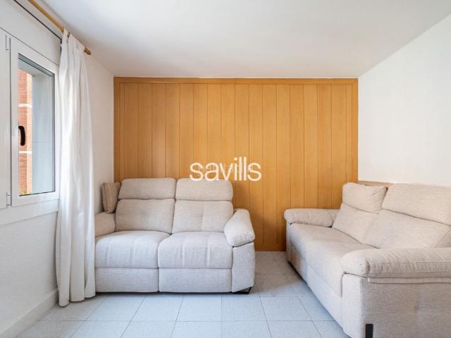 Apartamento en venta en Hospitalet de Llobregat L´, Collblanc. Piso reformado de 3 habitaciones dobles junto a Les Corts. Apartamentos Hospitalet de Llobregat.