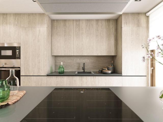 Apartamento en venta en Istán. La casa de tus sueños con vistas despejadas hacia la bahía de Marbella, la costa marroquí y Gibraltar. Apartamentos.
