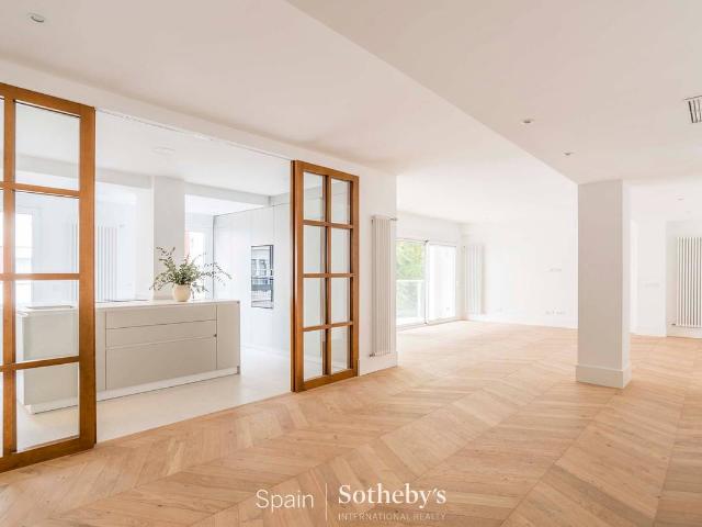 Apartamento en Venta en Jerónimos