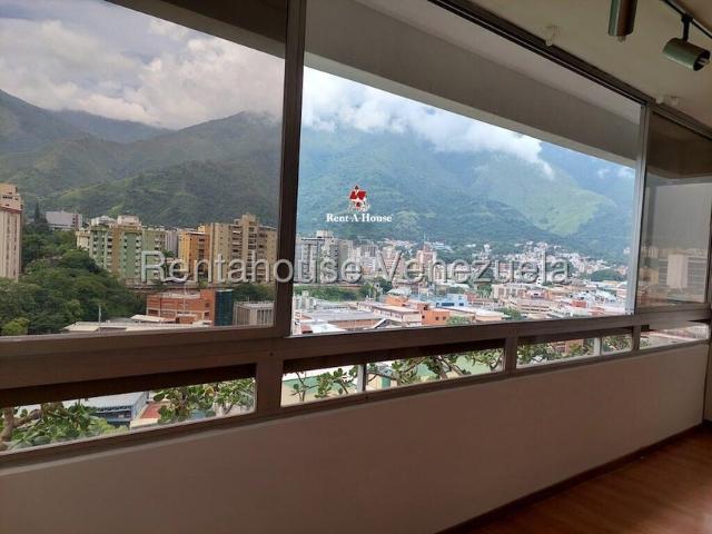Apartamento en Venta en La Urbina, Caracas