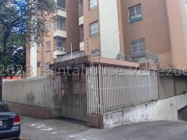 Apartamento en Venta en La Urbina, Caracas
