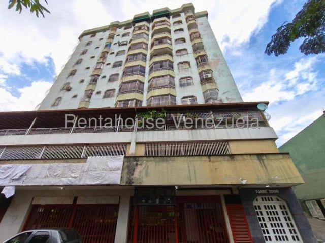 Apartamento en Venta en La Victoria José Félix Ribas Aragua 142 m2. 3 hab