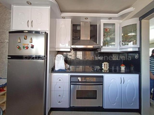 Apartamento en Venta en La Victoria José Félix Rivas Aragua 102 m2. 3 hab