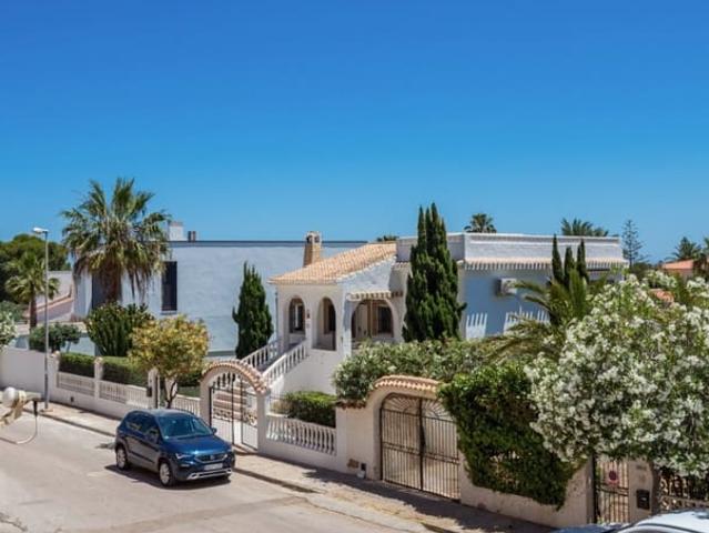 Apartamento en venta en La Zenia, Alicante Costa Blanca