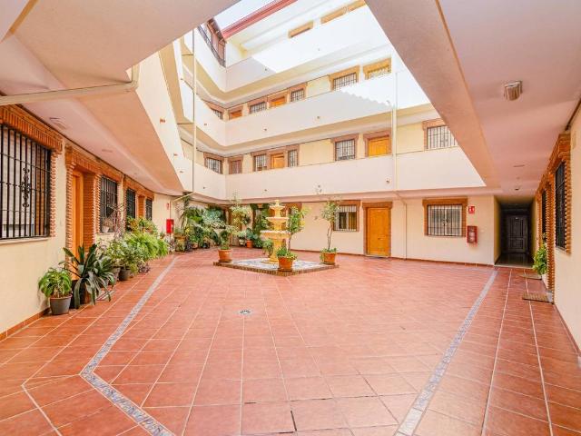 Apartamento en Venta en La Zubia Ciudad
