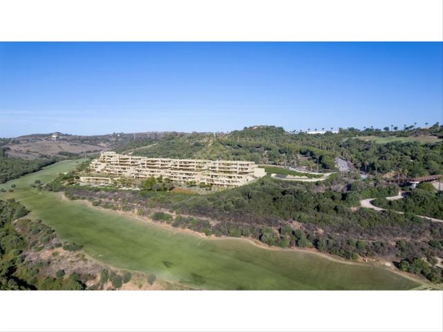 Apartamento en venta en La Alcaidesa. A la venta en La Alcaidesa, apartamentos disponibles de 2 y 3 dormitorios con vistas al mar al lado del campo de Golf, en un entor. Apartamentos La.