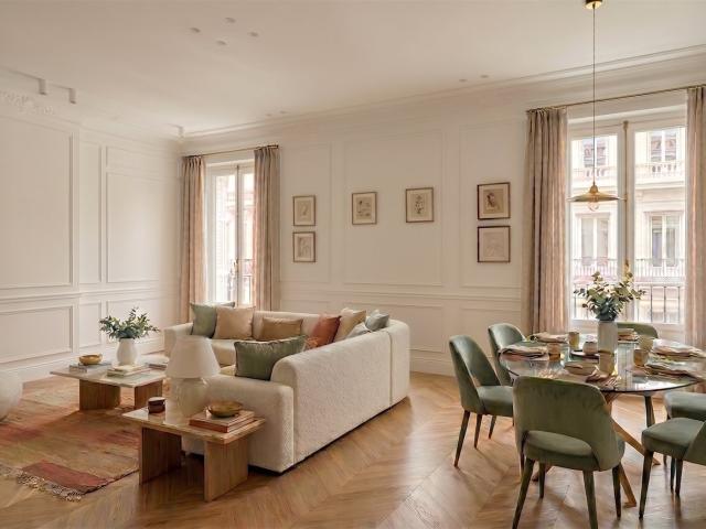 Apartamento en venta en la calle Augusto Figueroa 82m² Madrid