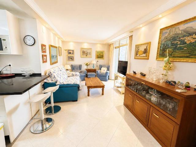Apartamento en Venta en La Carihuela Los Nidos