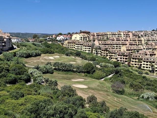 Apartamento en venta en La Duquesa / Puerto de la Duquesa, Málaga Costa del Sol