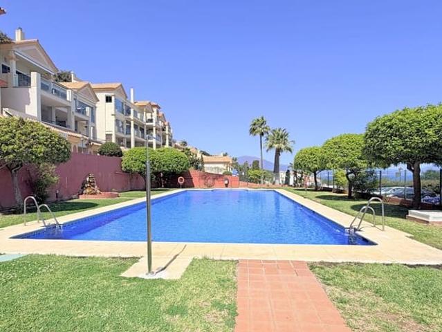 Apartamento en venta en La Duquesa / Puerto de la Duquesa, Málaga Costa del Sol