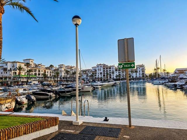 Apartamento en venta en La Duquesa / Puerto de la Duquesa, Málaga Costa del Sol