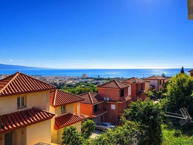 Apartamento en venta en La Duquesa / Puerto de la Duquesa, Málaga Costa del Sol
