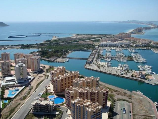 Apartamento en venta en La Manga del Mar Menor, LA MANGA